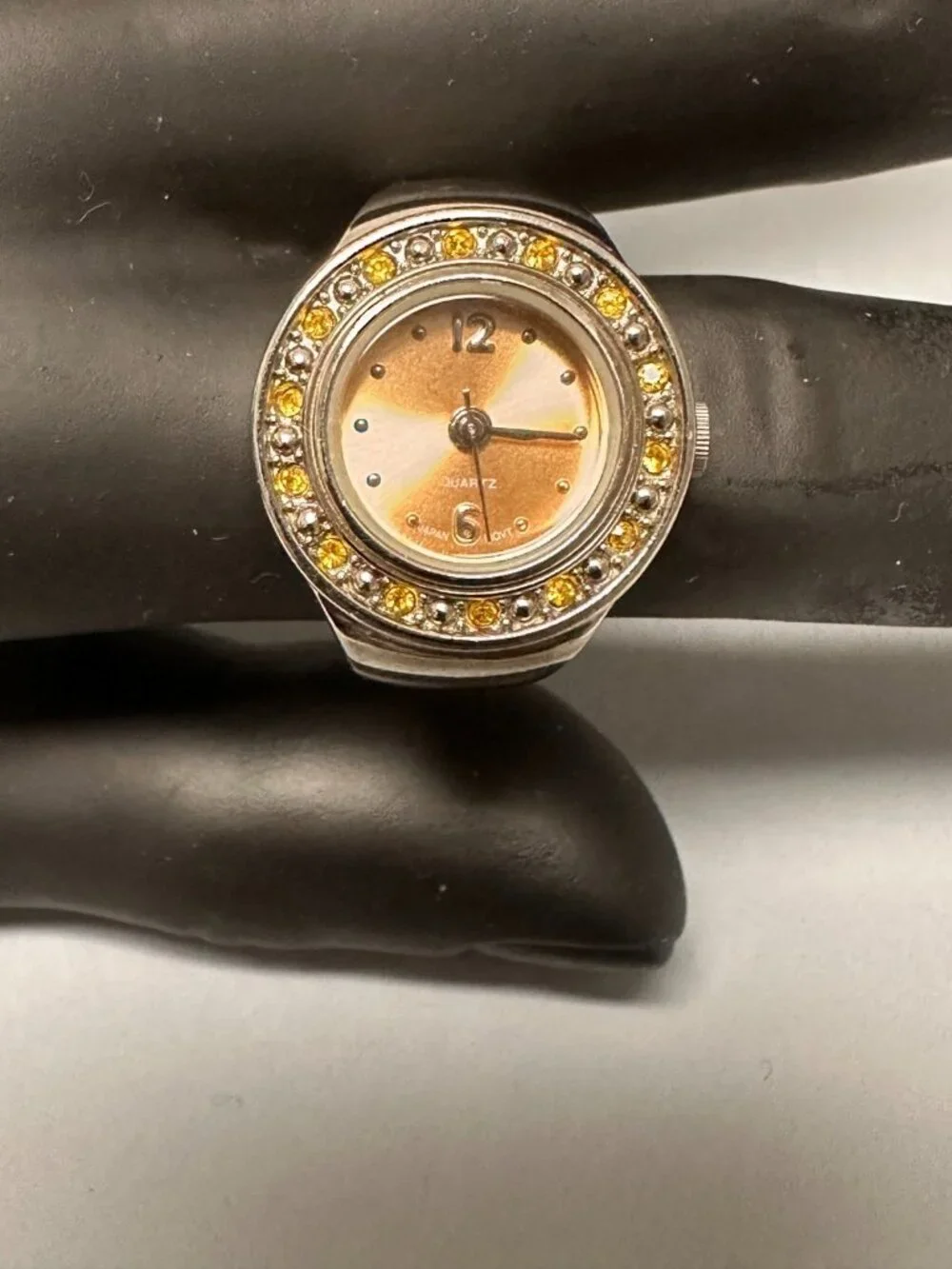 Womens Ring Watch Silver Tone Orange Dial 18MM Stretch Band New Battery